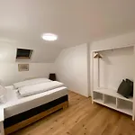 Am Attwengerhof Apartment *